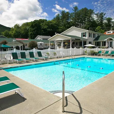The Heritage Of Lake George Motel